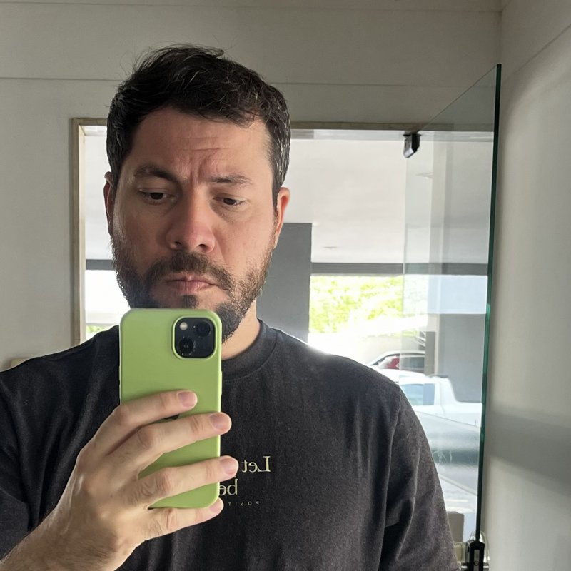 Diego Fernandes, fisioterapeuta e professor de Pilates